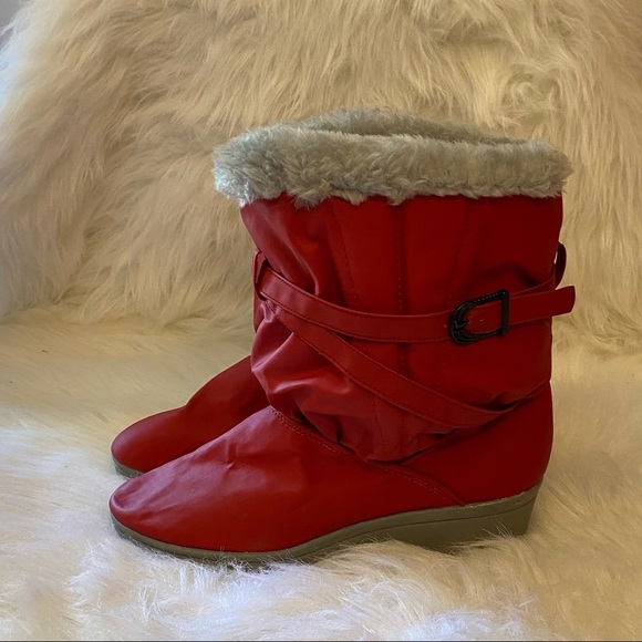 Nortic Boots Women’s Size 8M Red Color Slip On Snow Boot Fur Lining‎ - Picture 3 of 7